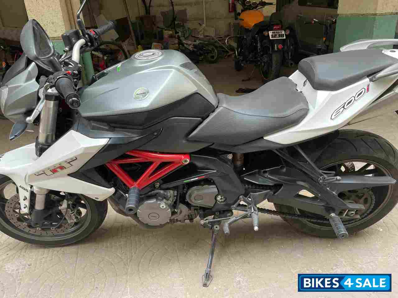 Benelli TNT 600 i Benelli TNT 600 i