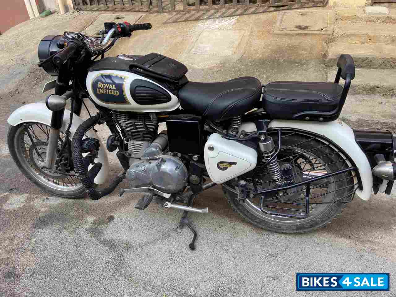 Royal Enfield Classic 350 Royal Enfield Classic 350