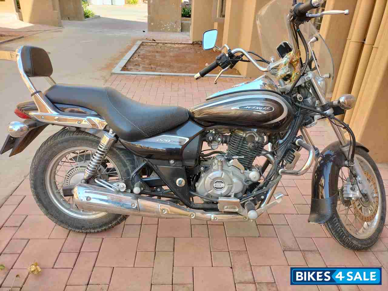 Bajaj Avenger Cruise 220 Bajaj Avenger Cruise 220