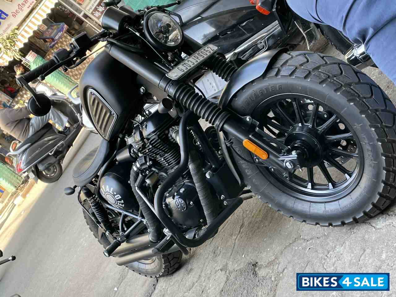 Royal Enfield Classic 350 Redditch Blue Royal Enfield Classic 350 Redditch Blue