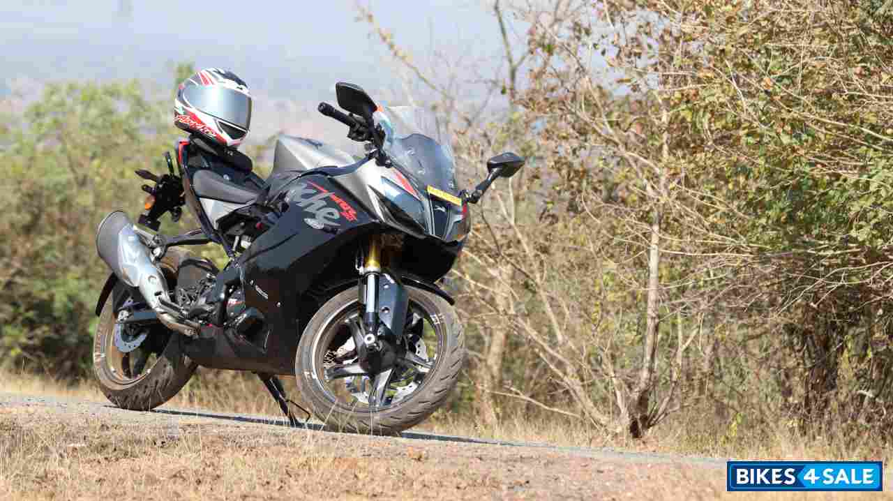 TVS Apache RR 310 TVS Apache RR 310