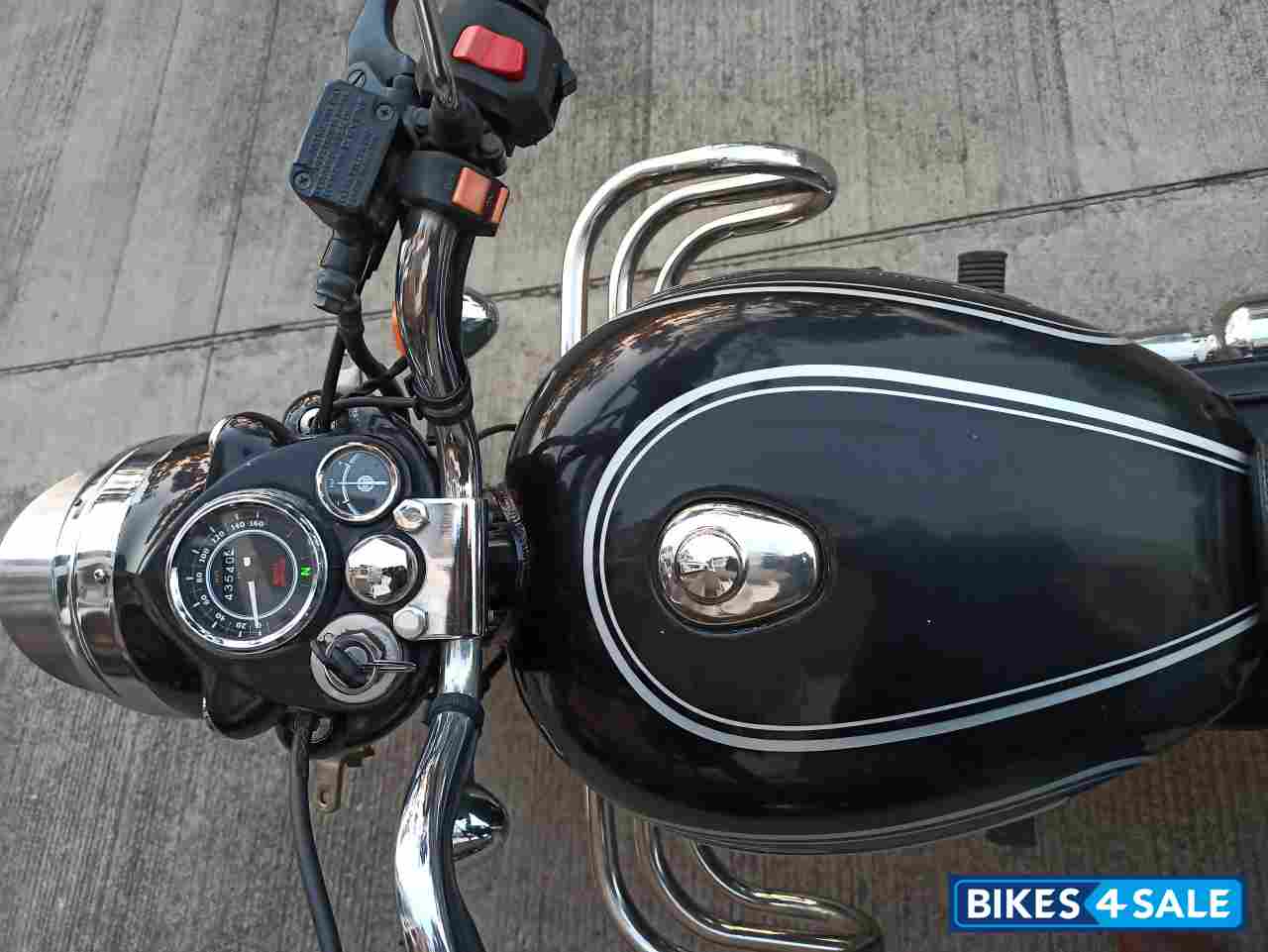 Black Royal Enfield Bullet Standard 500 Black Royal Enfield Bullet Standard 500
