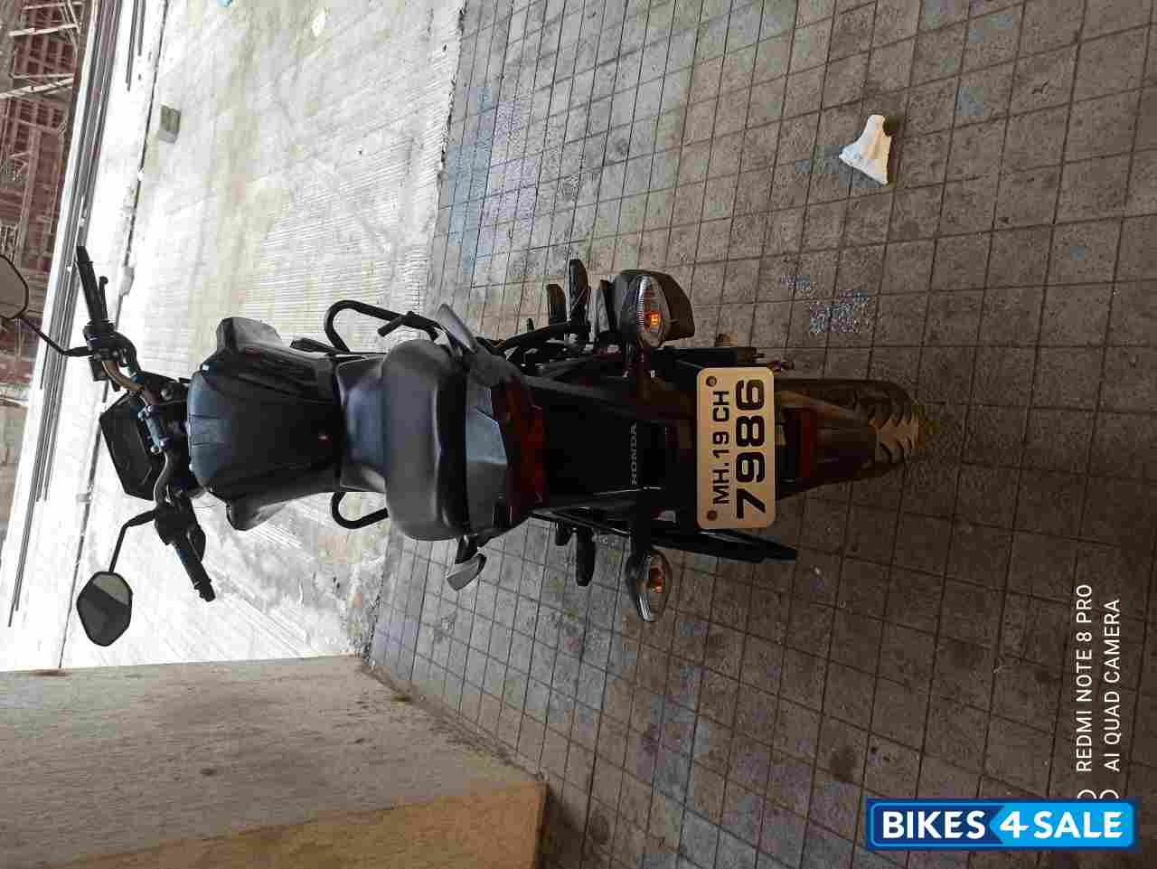 Black Honda CB Hornet 160R Black Honda CB Hornet 160R