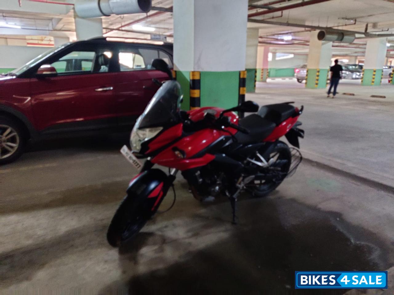 Red Bajaj Pulsar AS 200 Red Bajaj Pulsar AS 200