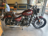 Stellar Red Royal Enfield Meteor 350 Stellar