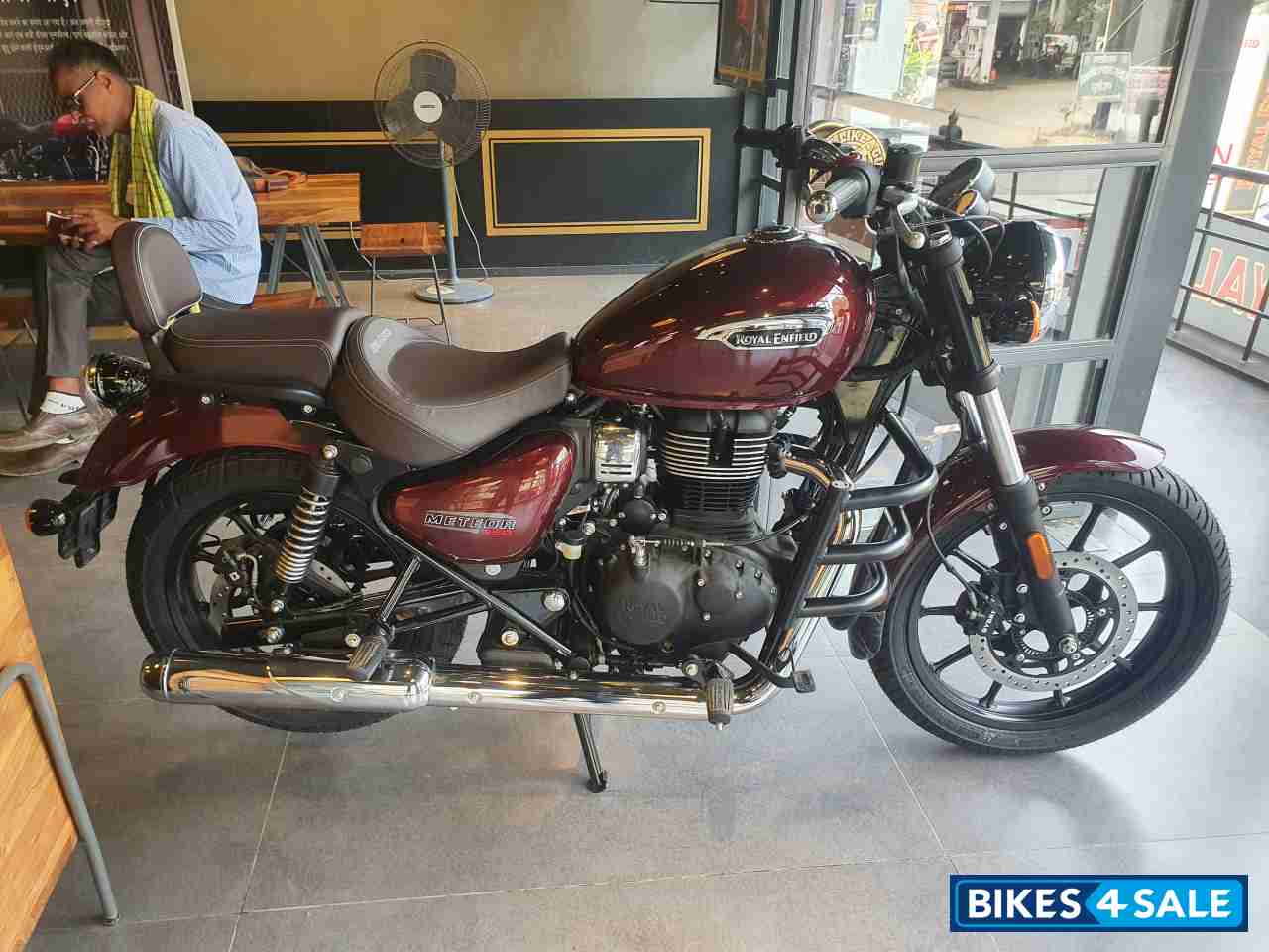 Stellar Red Royal Enfield Meteor 350 Stellar