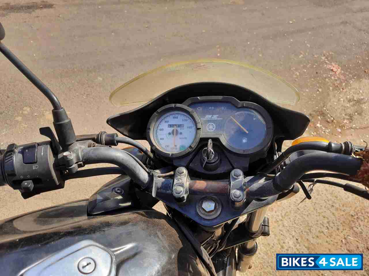 Black Yamaha SZ-X Black Yamaha SZ-X