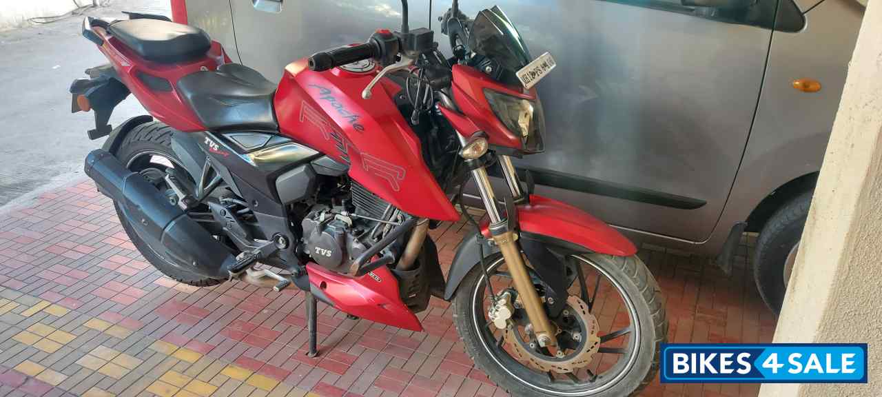 Red TVS Apache RTR 200 4V Red TVS Apache RTR 200 4V