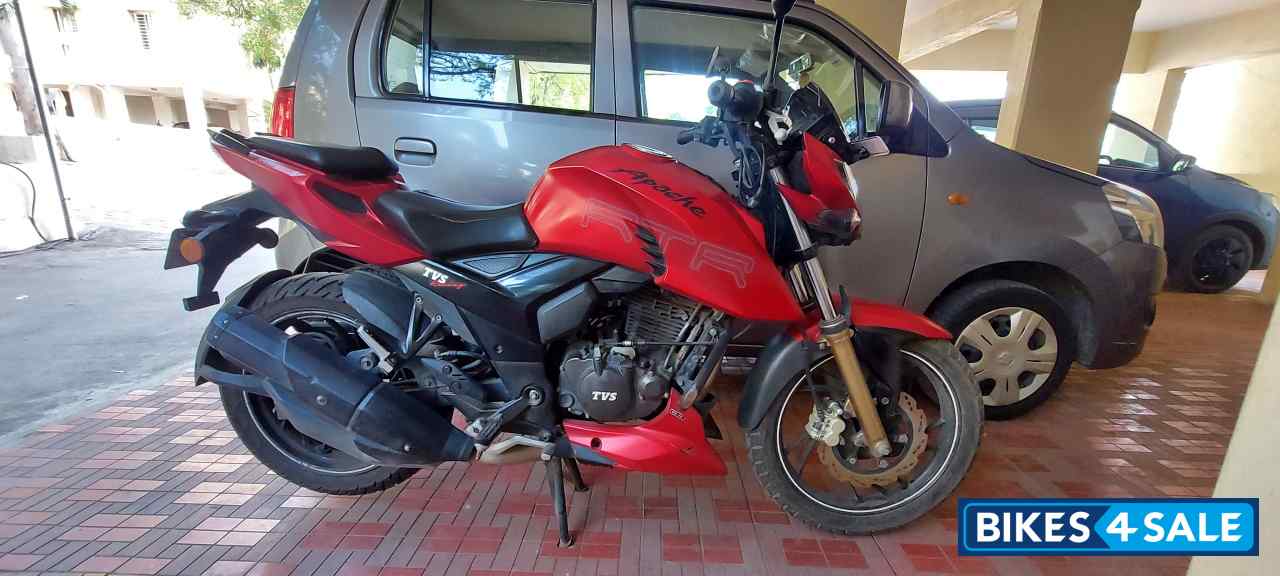 Red TVS Apache RTR 200 4V Red TVS Apache RTR 200 4V