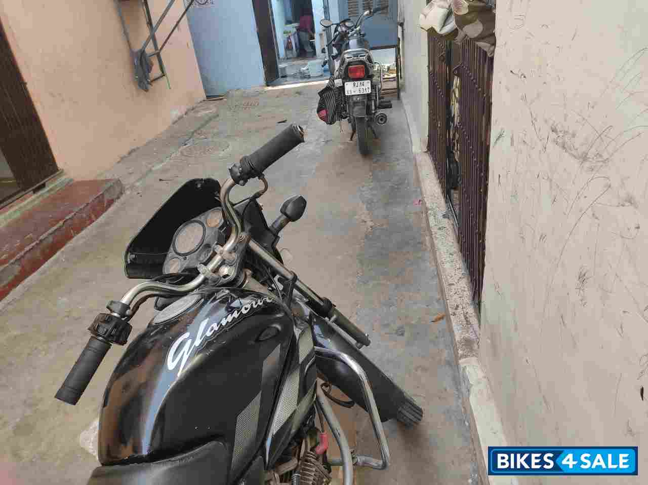 Hero Glamour Hero Glamour