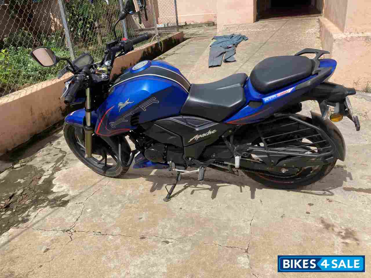 TVS Apache RTR 200 4V ABS Race Edition 2.0 TVS Apache RTR 200 4V ABS Race Edition 2.0