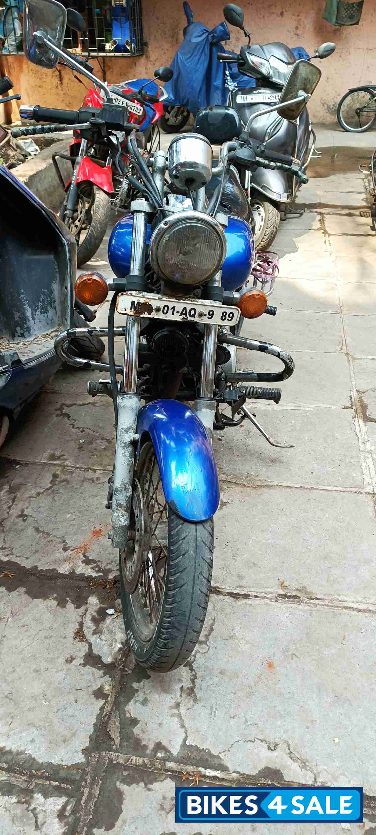 Bajaj Avenger 200 DTS-i Bajaj Avenger 200 DTS-i