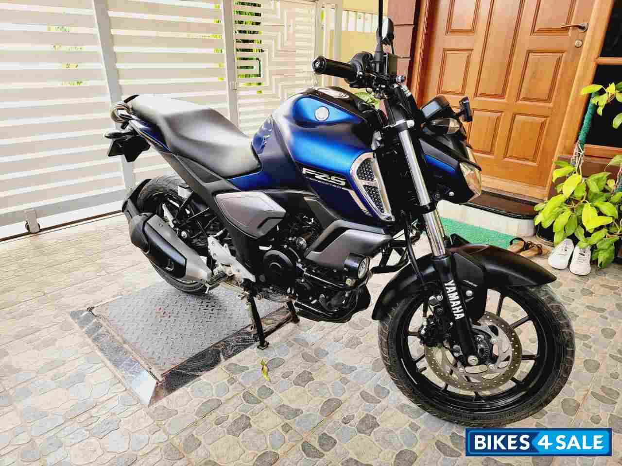 Yamaha FZ-S FI V3 Picture 1. Bike ID 438320. Bike Located In Bangalore ...