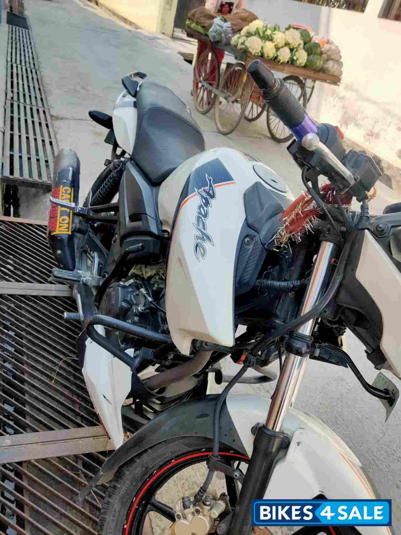 TVS Apache RTR 160 TVS Apache RTR 160
