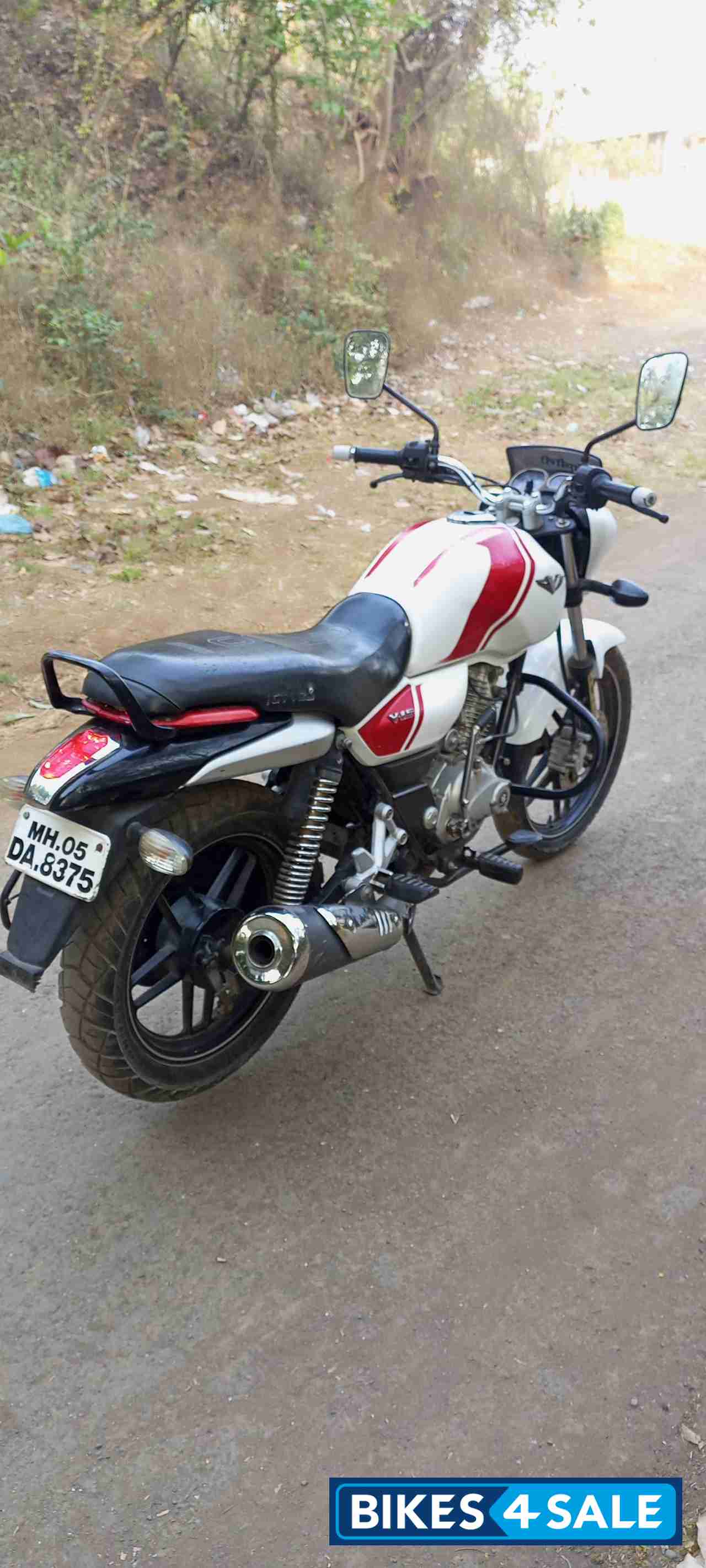 Bajaj V15 Bajaj V15