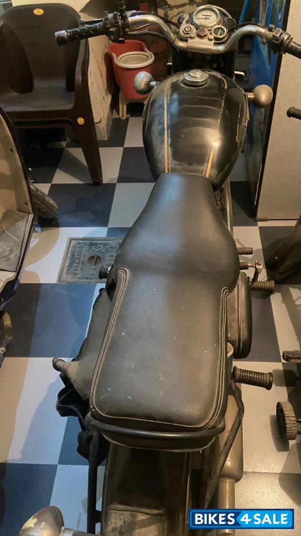 Black Royal Enfield Bullet Standard 350 Black Royal Enfield Bullet Standard 350