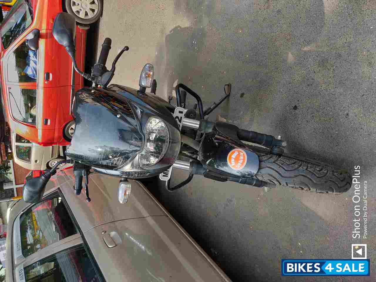 Black Bajaj Pulsar 180 Black Bajaj Pulsar 180