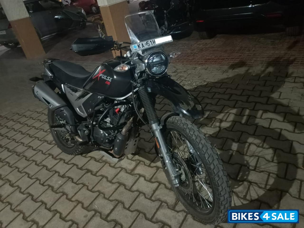 Grey Hero XPulse 200