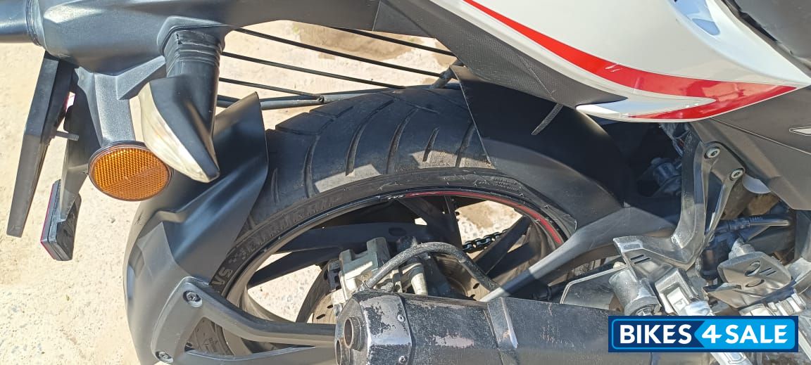 TVS Apache RTR 200 Fi 4V Race Edition 2.0 TVS Apache RTR 200 Fi 4V Race Edition 2.0