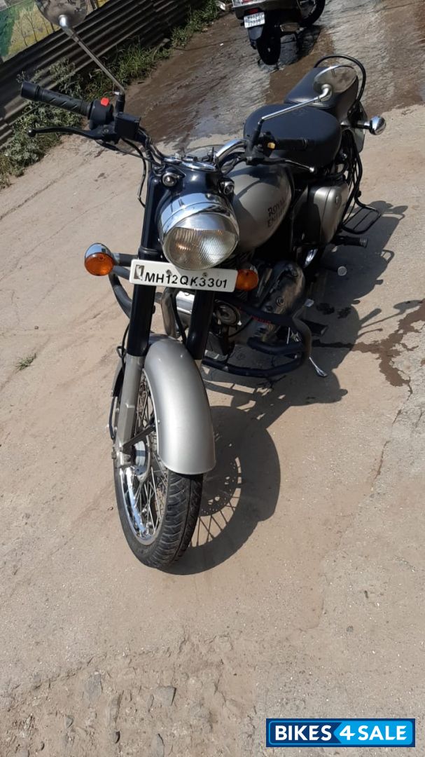 Royal Enfield Classic Gunmetal Grey Royal Enfield Classic Gunmetal Grey