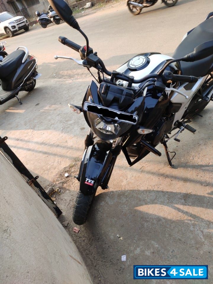 Black TVS Apache RTR 160 Picture 2. Bike ID 446154. Bike located in ...