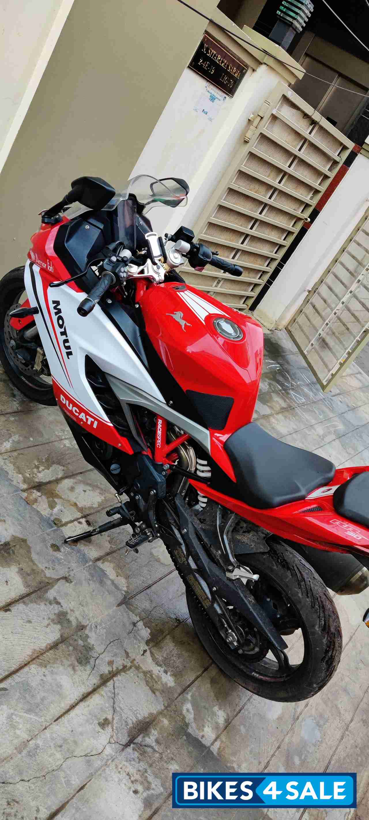 TVS Apache RR 310 TVS Apache RR 310