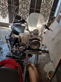 Bajaj Avenger 220 DTS-i