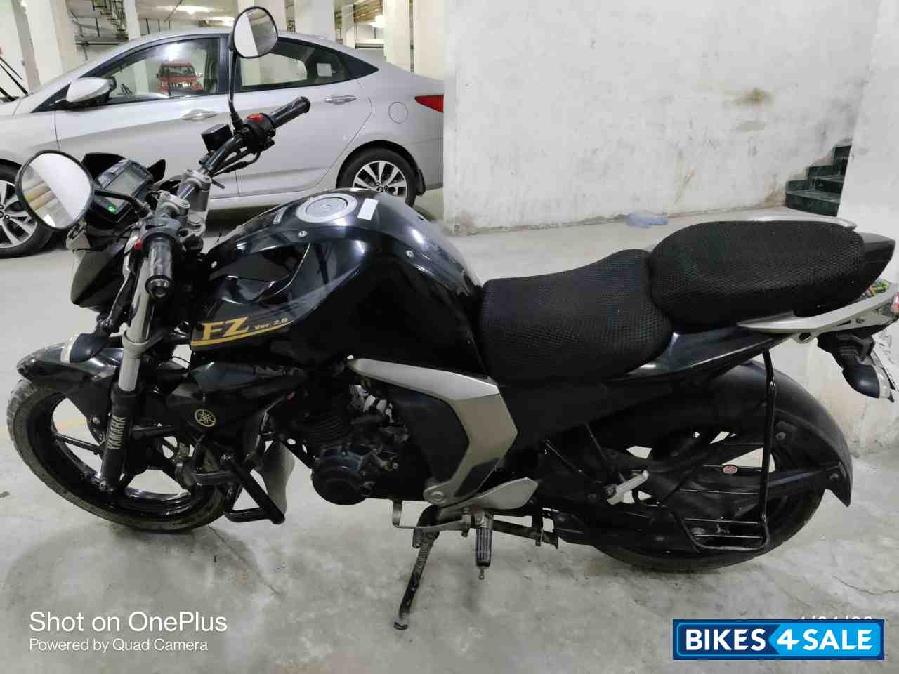 Black Yamaha FZ FI V2 Black Yamaha FZ FI V2