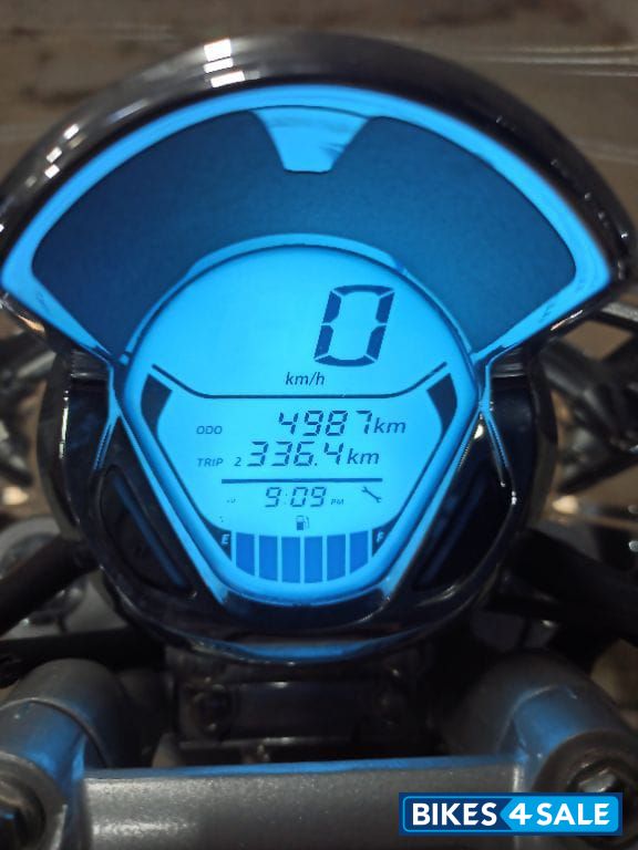 Bajaj Avenger Cruise 220 BS6 Bajaj Avenger Cruise 220 BS6