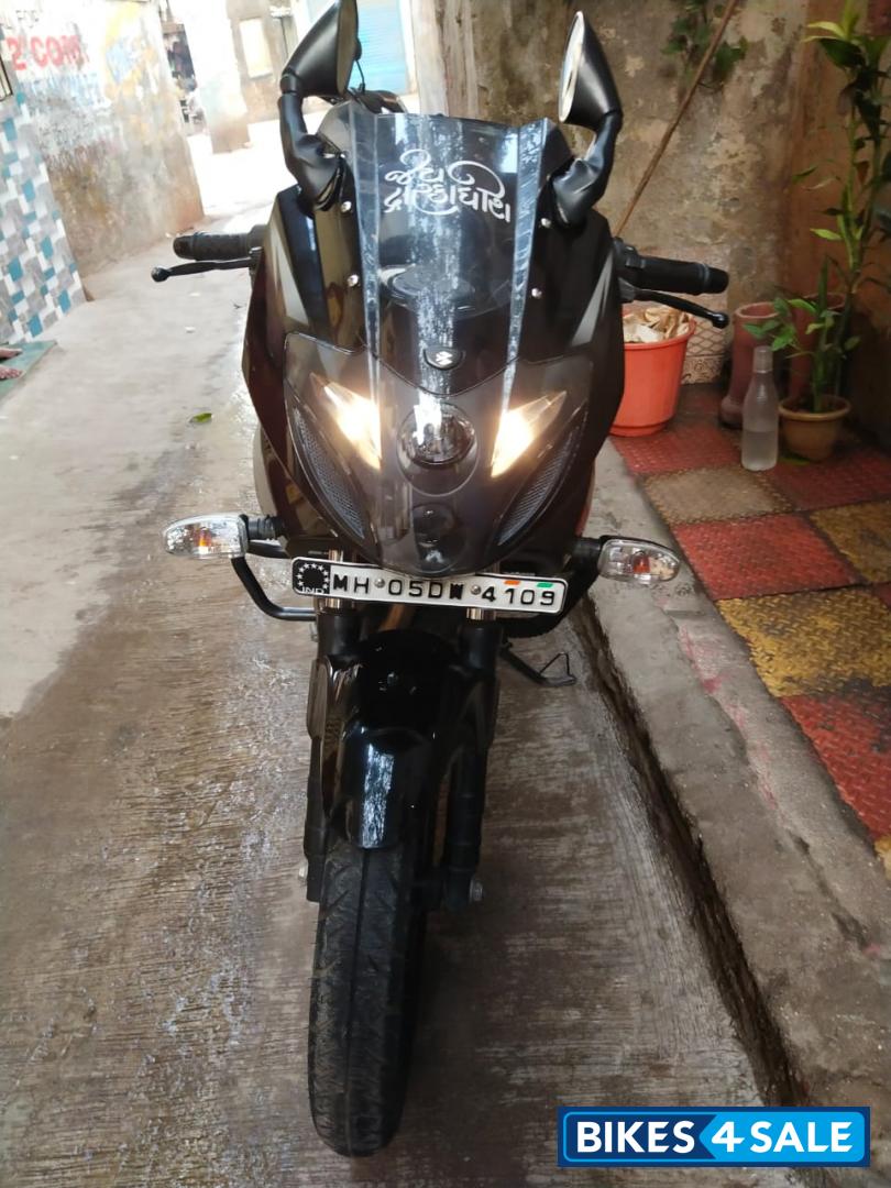 Bajaj Pulsar 220F Bajaj Pulsar 220F