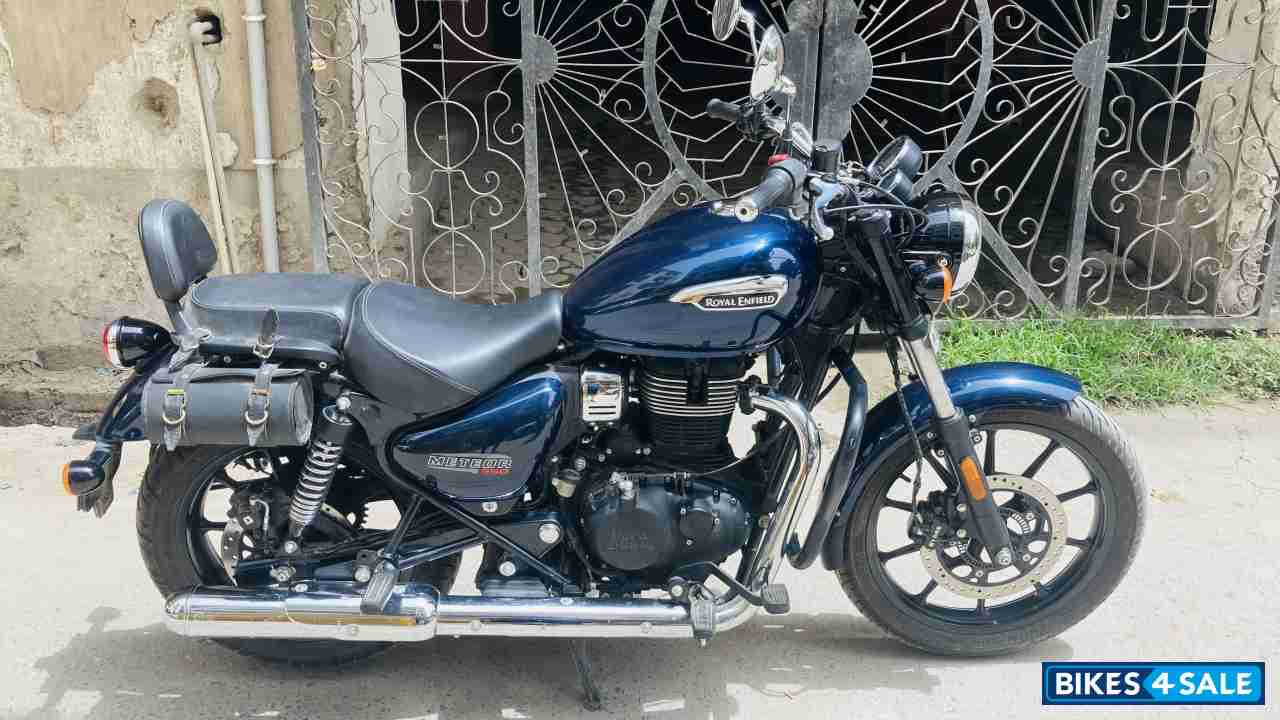 Royal Enfield Meteor 350 Stellar