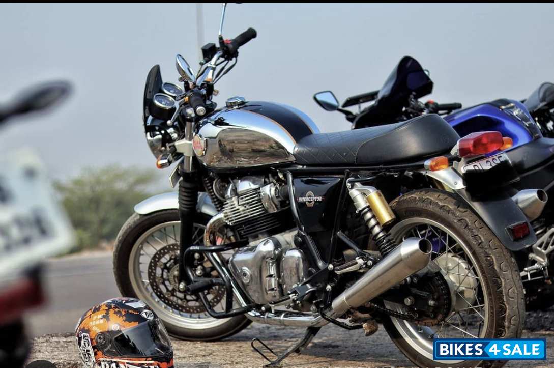 Glitter And Dust (chrome Editi Royal Enfield Interceptor 650 Twin Glitter And Dust (chrome Editi Royal Enfield Interceptor 650 Twin