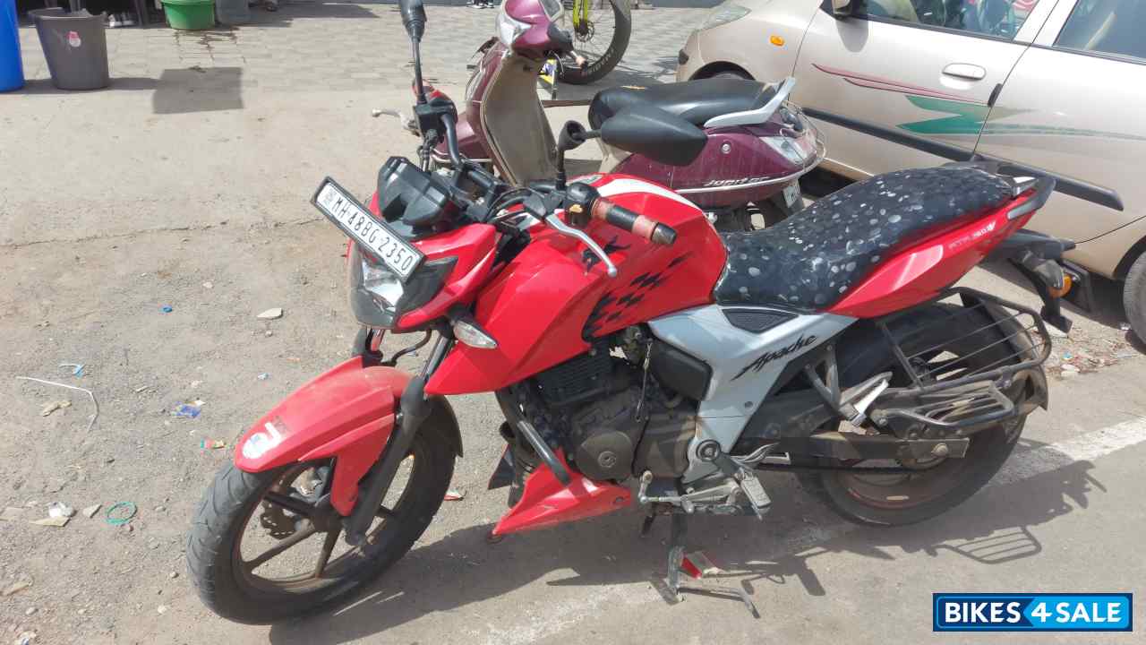 Red TVS Apache RTR 160 4V Red TVS Apache RTR 160 4V