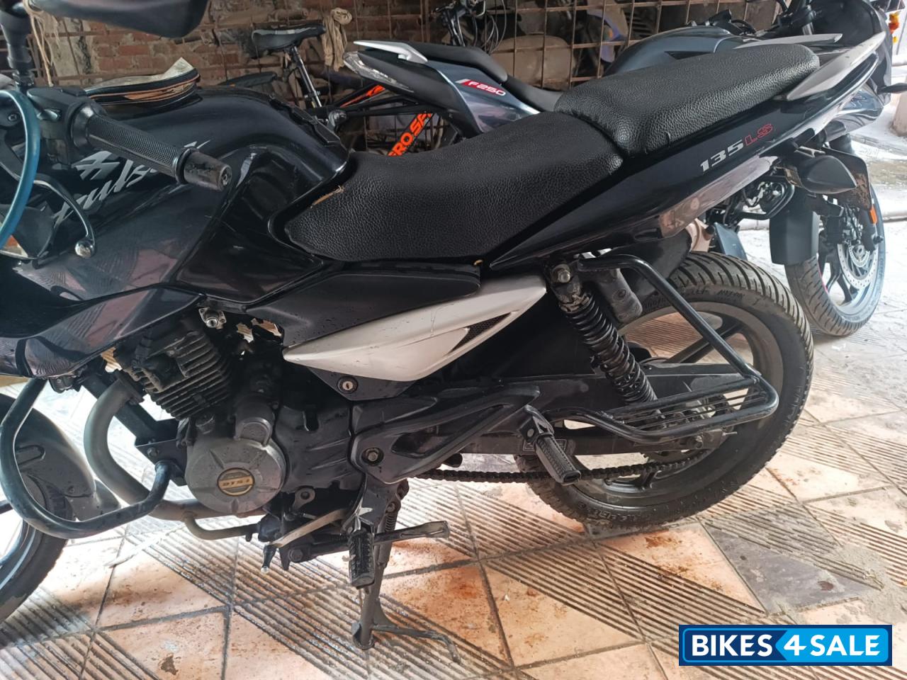 Bajaj Pulsar 135LS Bajaj Pulsar 135LS