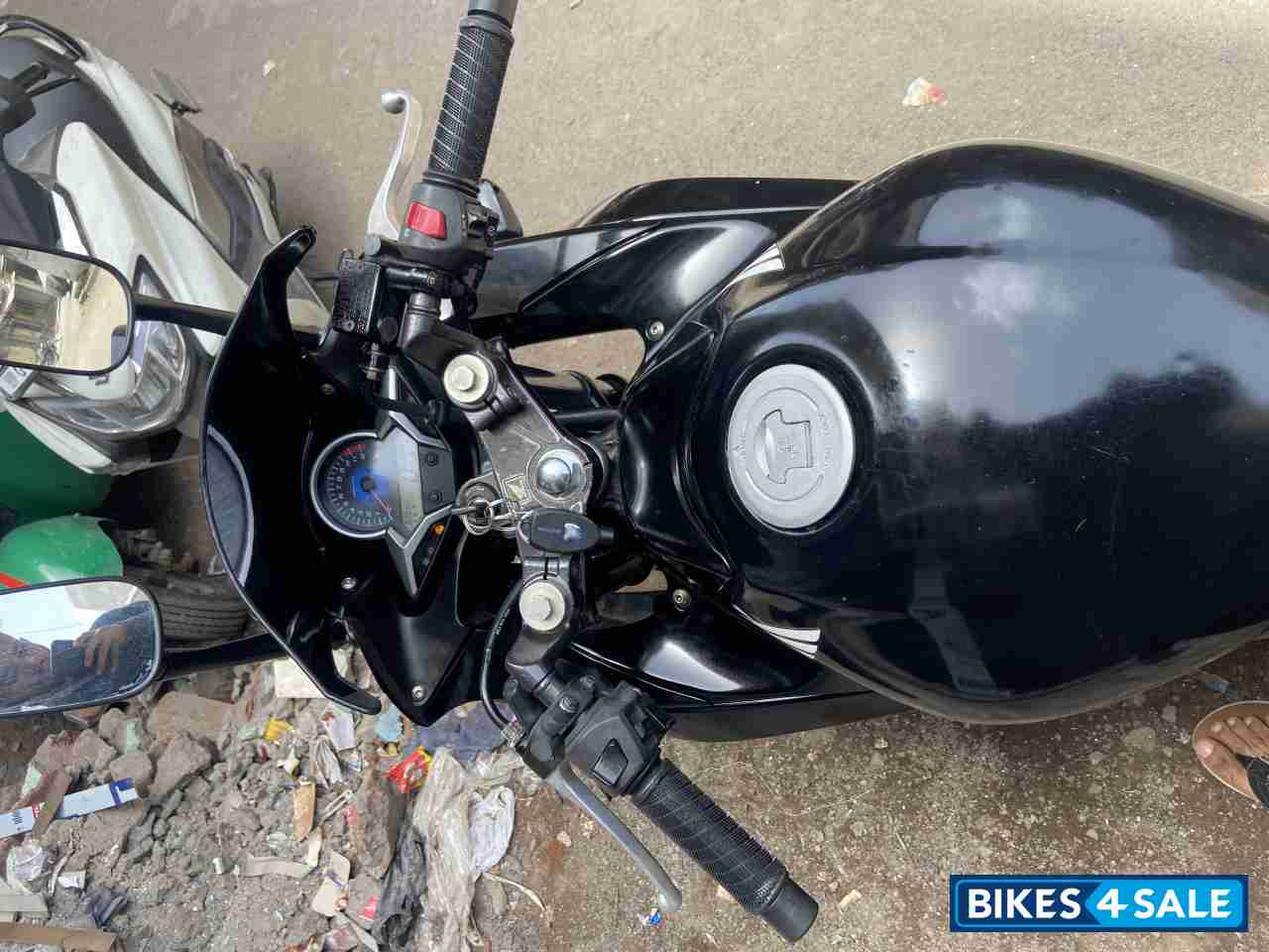 Black Honda CBR 250R Black Honda CBR 250R