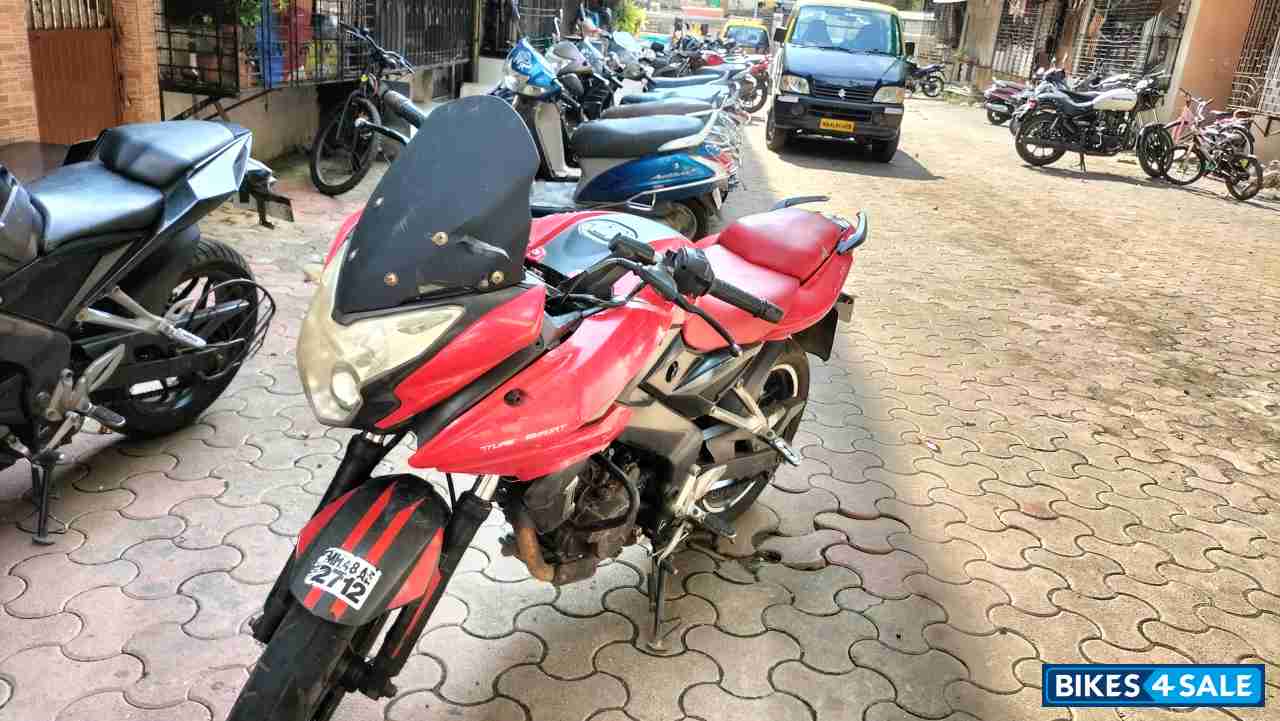 Red Bajaj Pulsar AS 200 Red Bajaj Pulsar AS 200