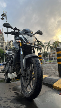 Pearl White And Black Bajaj Pulsar NS 200 BS6