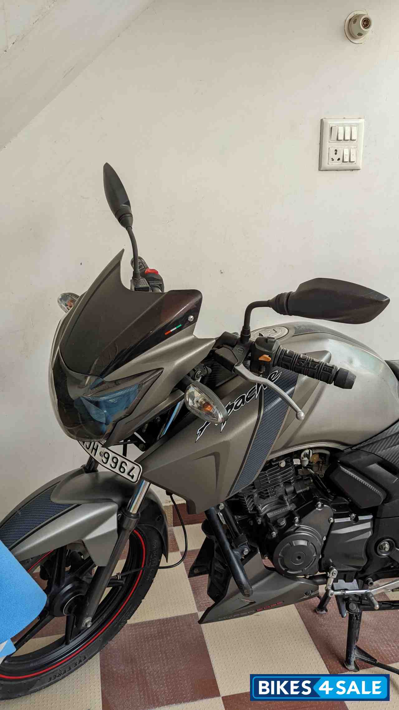 TVS Apache RTR 160 TVS Apache RTR 160