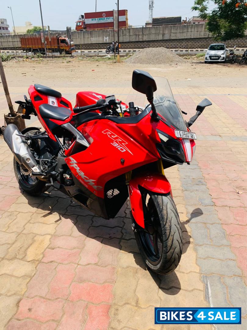 Red TVS Apache RR 310 Red TVS Apache RR 310
