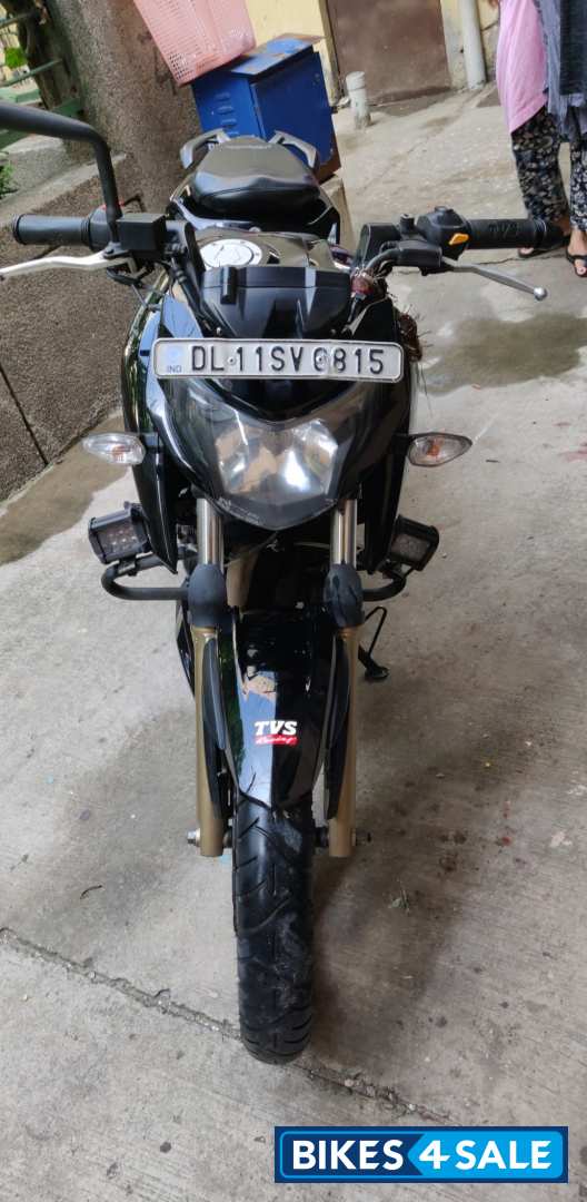 TVS Apache RTR 200 4V TVS Apache RTR 200 4V