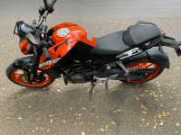 KTM Duke 200