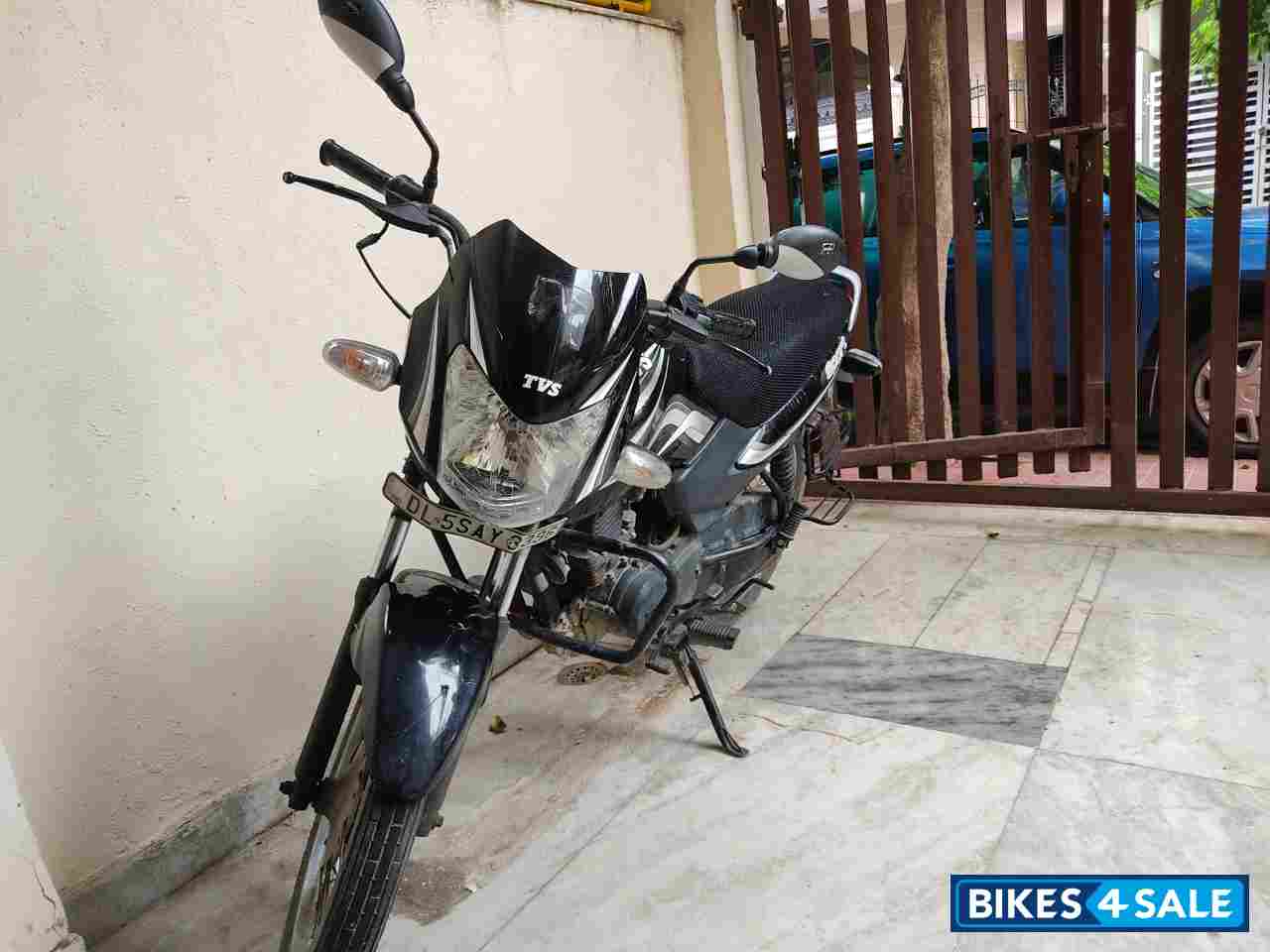 Black And Grey TVS Sport Black And Grey TVS Sport