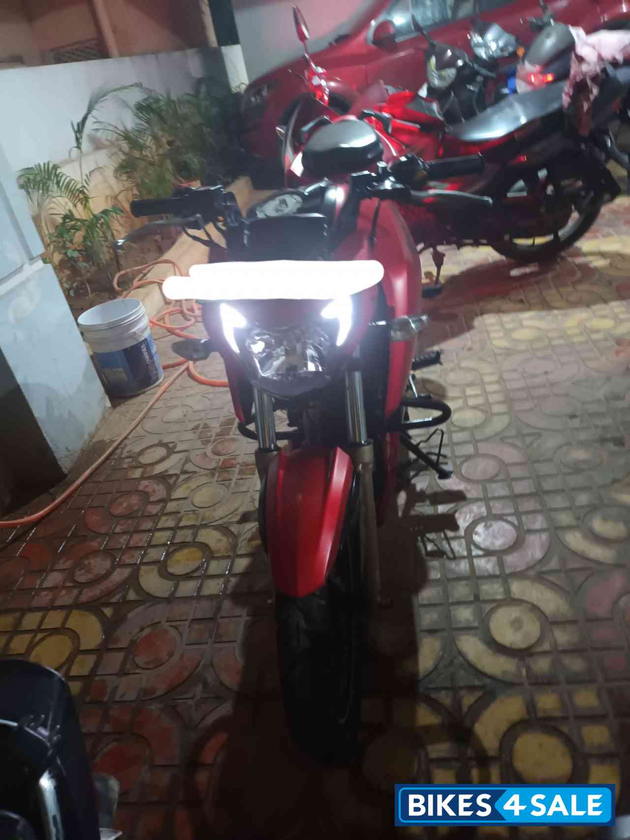 Red TVS Apache RTR 200 4V Red TVS Apache RTR 200 4V