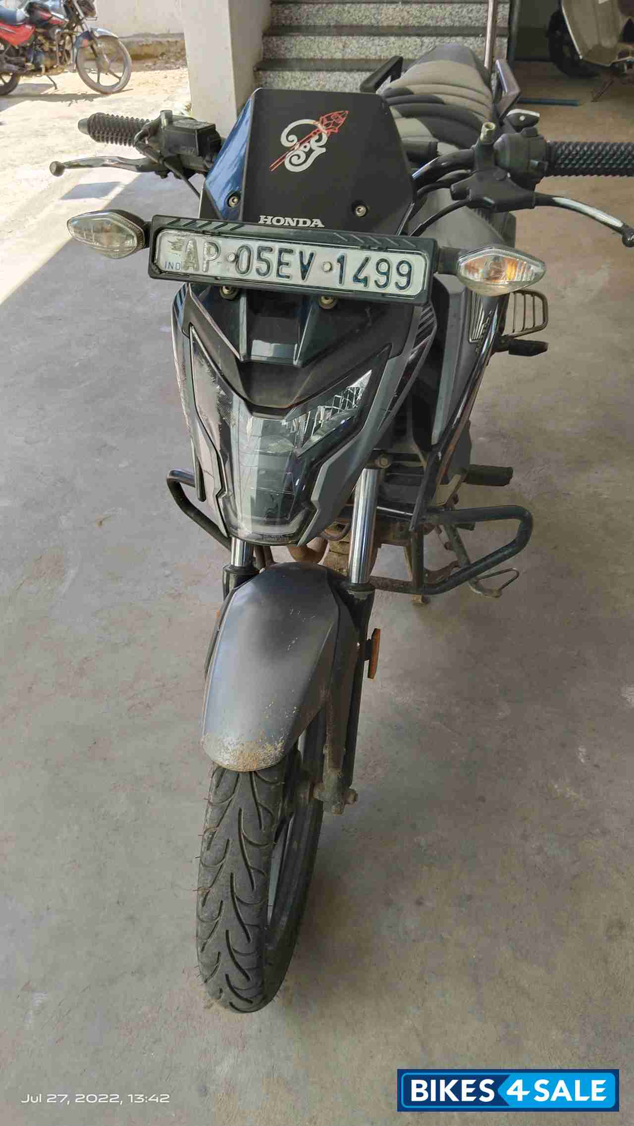 Matt Frozen Silver Honda XBlade