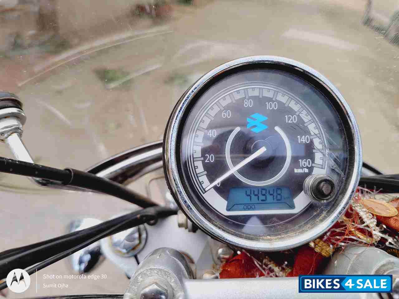 Ebony Black Bajaj Avenger Cruise 220 Ebony Black Bajaj Avenger Cruise 220