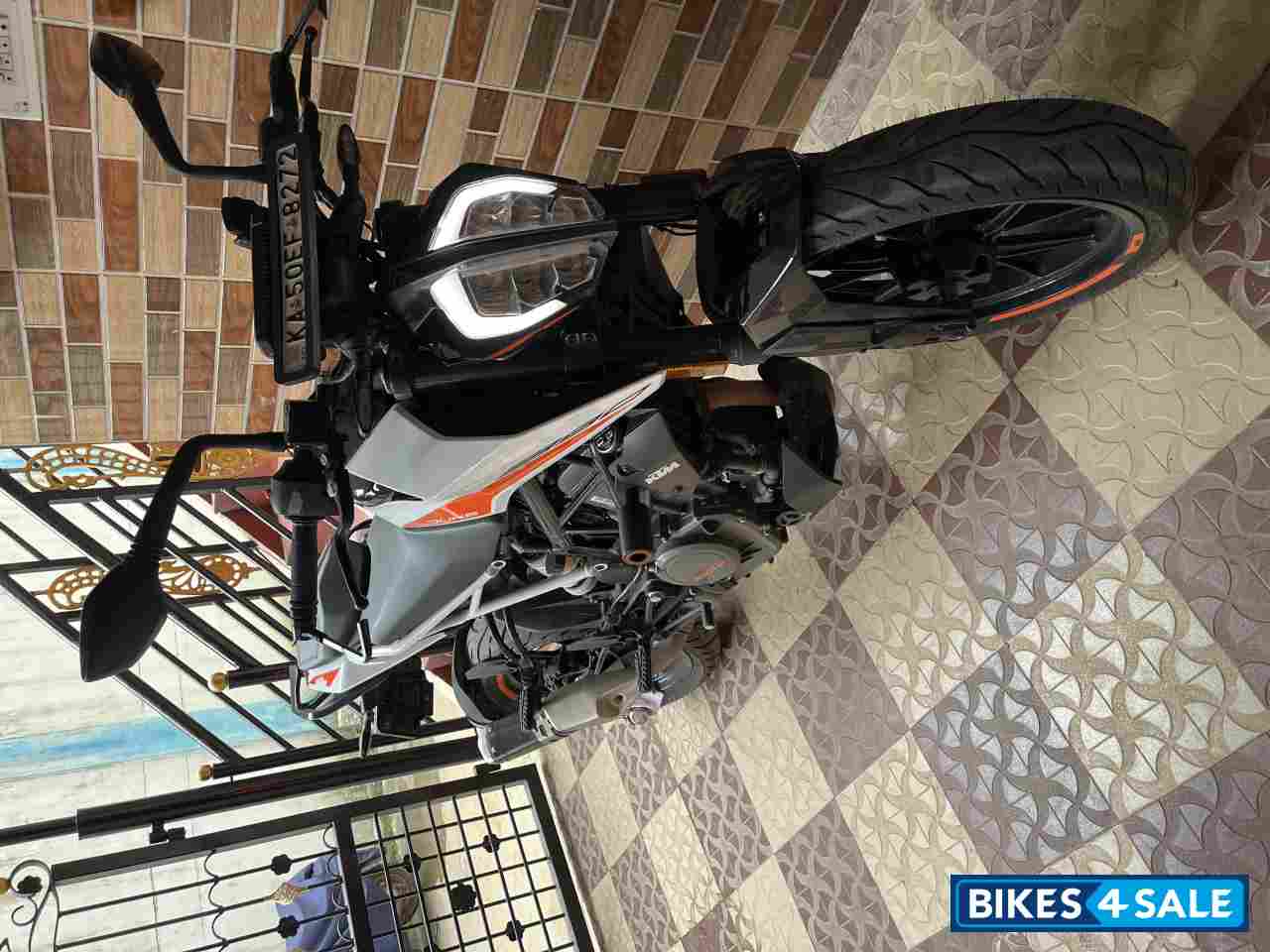 KTM Duke 390 BS6
