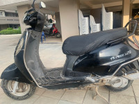 Black Suzuki Access 125