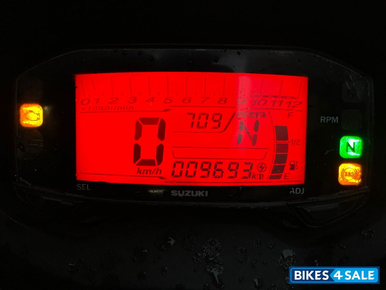 Black Suzuki Gixxer SF Fi Black Suzuki Gixxer SF Fi