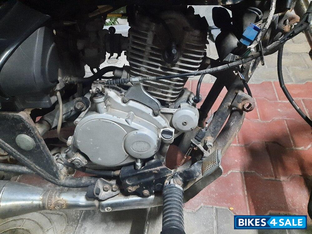 Bajaj Avenger 180 DTS-i Bajaj Avenger 180 DTS-i