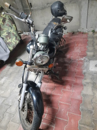 Bajaj Avenger 180 DTS-i